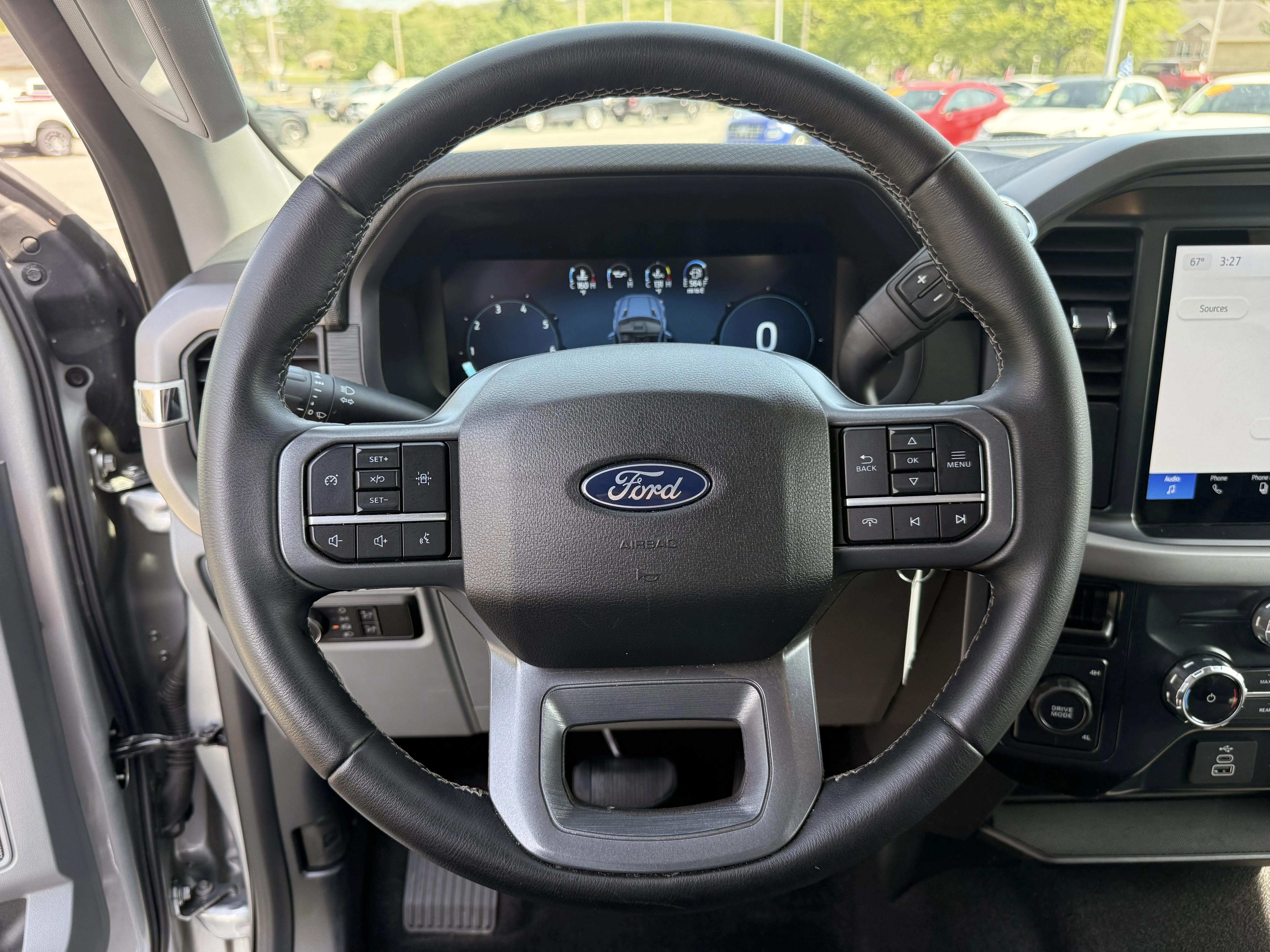 Used 2025 Silver Metallic Ford XLT image 17