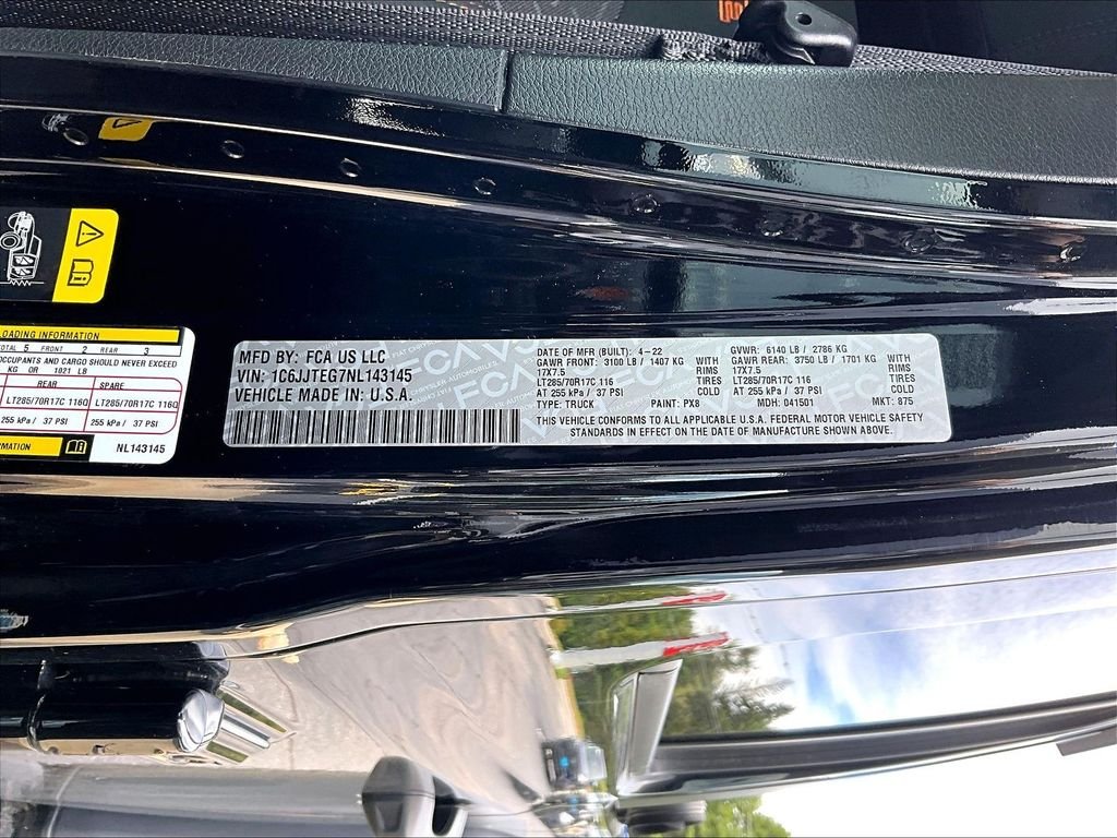 Used 2022 Black Jeep Mojave image 28