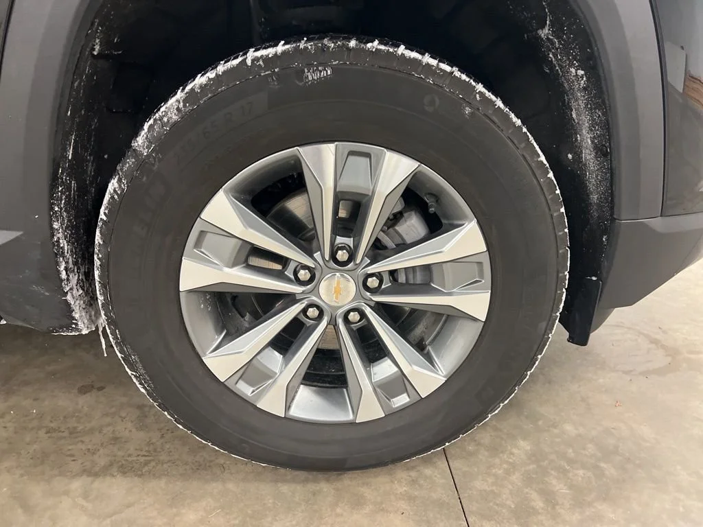 2025 Chevrolet Equinox LT - Photo 19