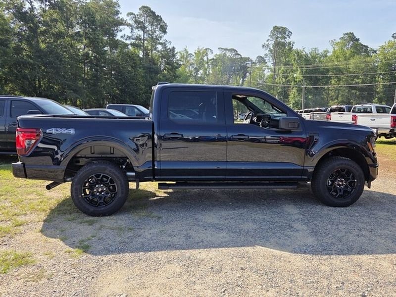 New 2026 Antimatter Blue Metallic Ford XLT image 13