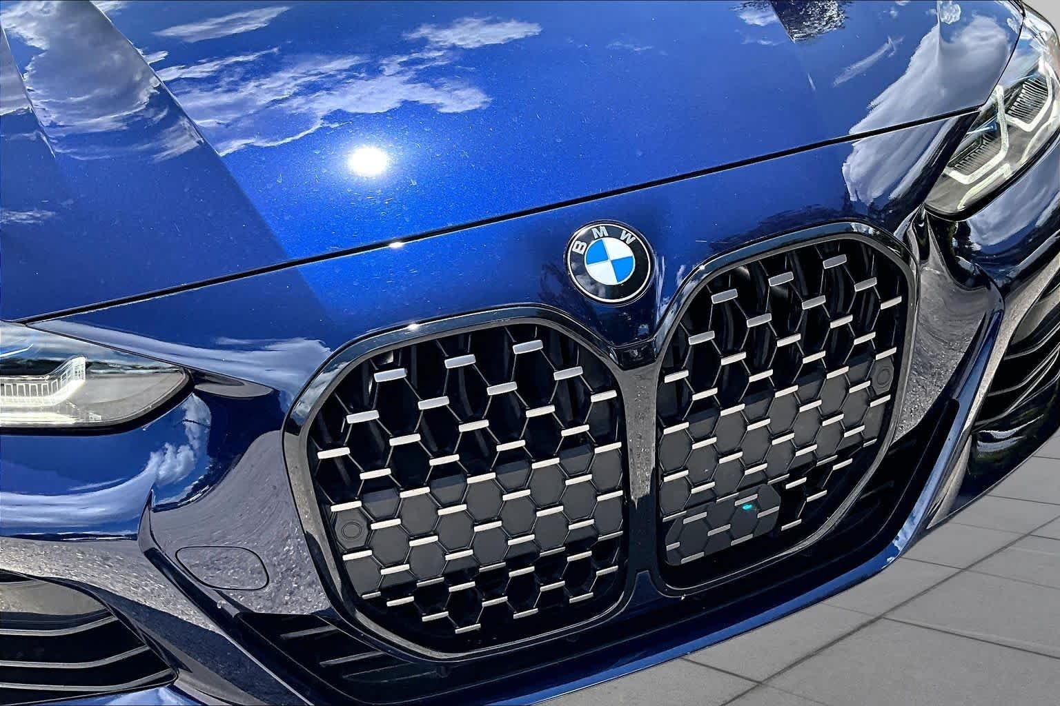 Used 2022 Tanzanite Blue II Metallic BMW M440i xDrive image 30