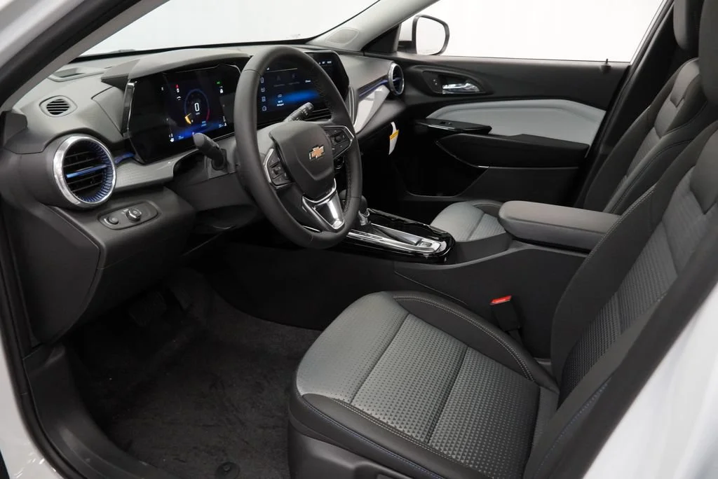 New 2026 Summit White Chevrolet LT image 11