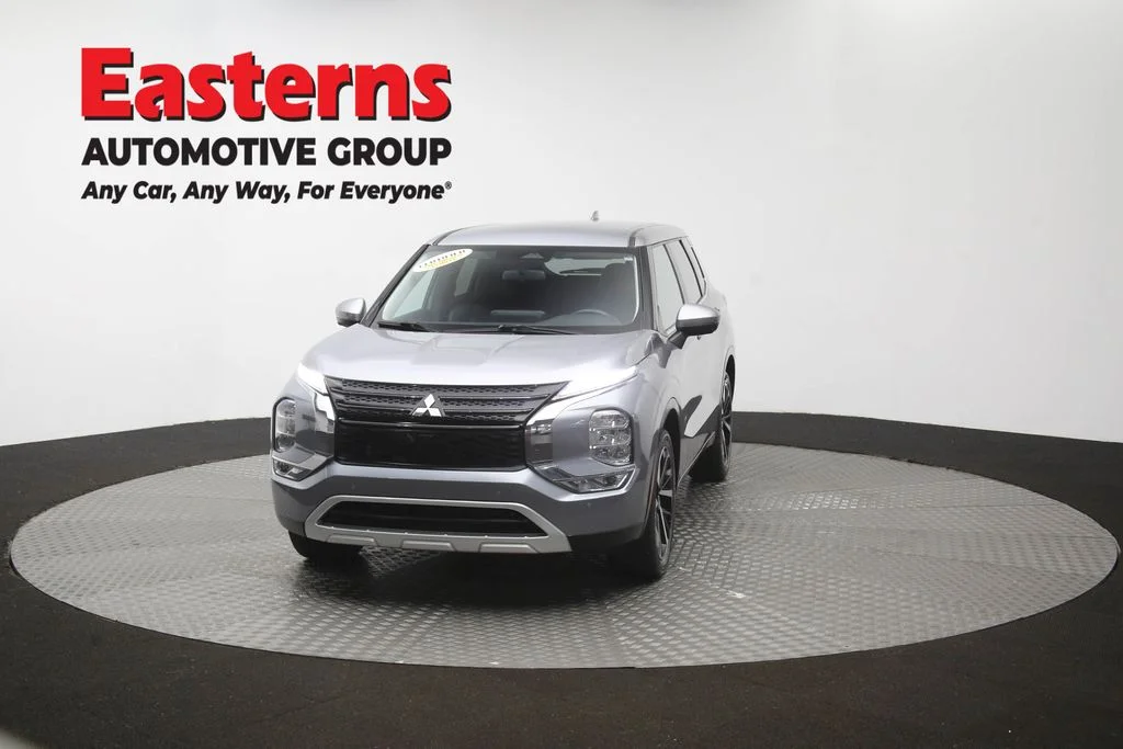 Used 2024 Gray Mitsubishi SE image 52