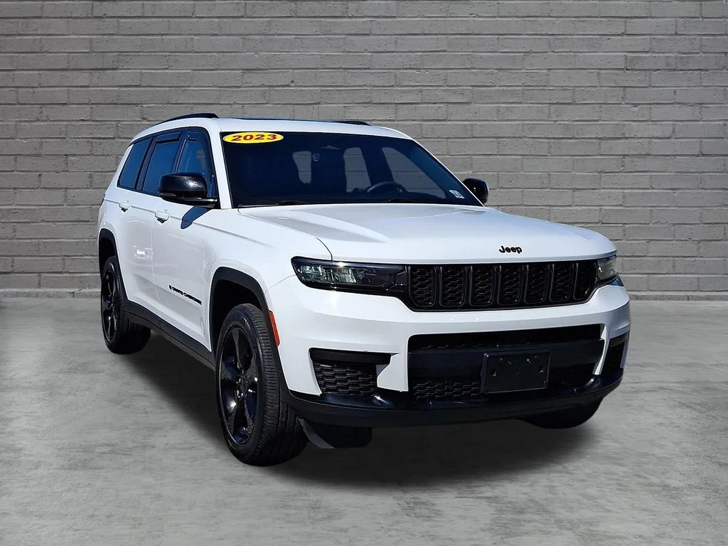 Used 2023 Bright White Clearcoat Jeep Altitude image 2