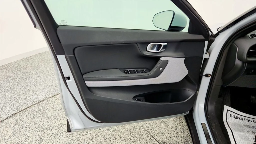 Used 2022 Magnesium Polestar Long Range Dual Motor w/ Performance Package image 11