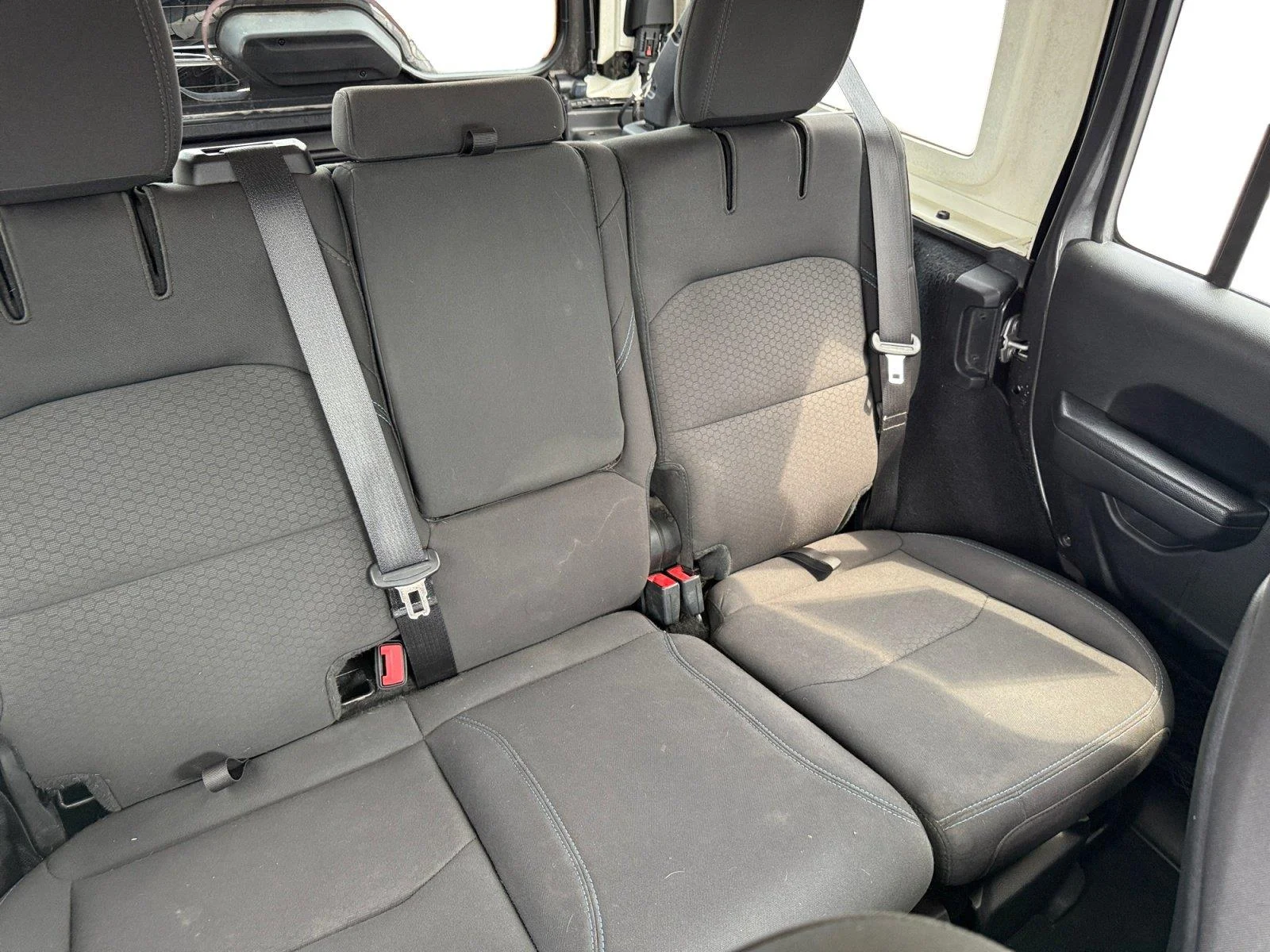2022 Jeep Wrangler Unlimited Rubicon 4XE - Photo 17