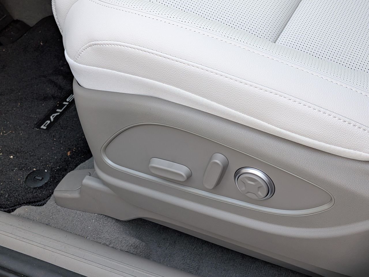 New 2027 Creamy White Pearl Hyundai Limited AWD image 22