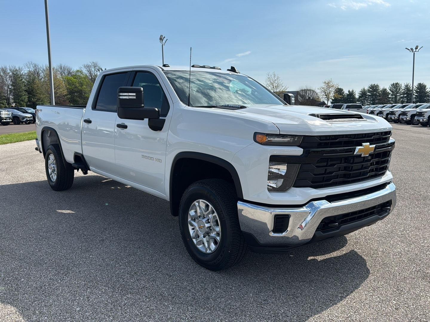 New 2026 Summit White Chevrolet WT image 2