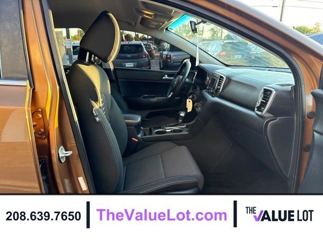 Used 2018 Brown Kia LX image 13
