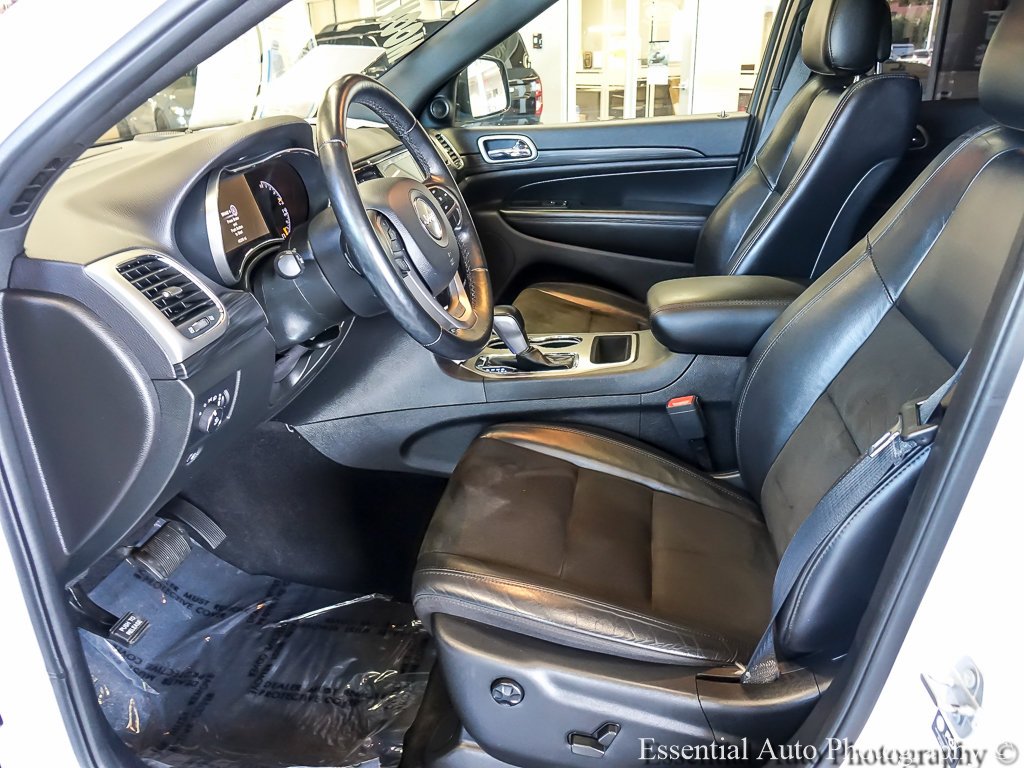 Used 2021 Bright White Clearcoat Jeep Laredo X image 9