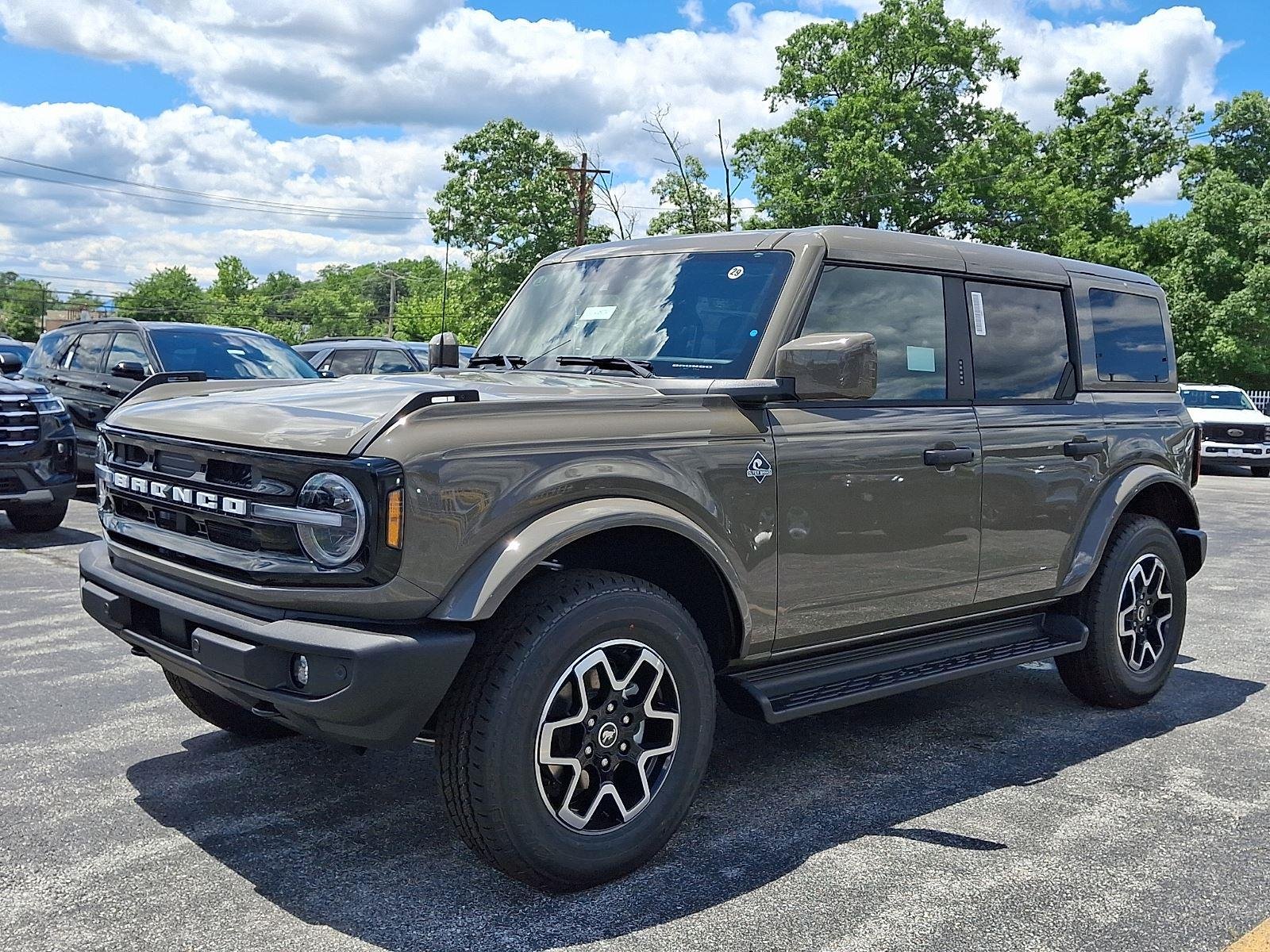 New 2026 Marsh Gray Ford Outer Banks® image 2