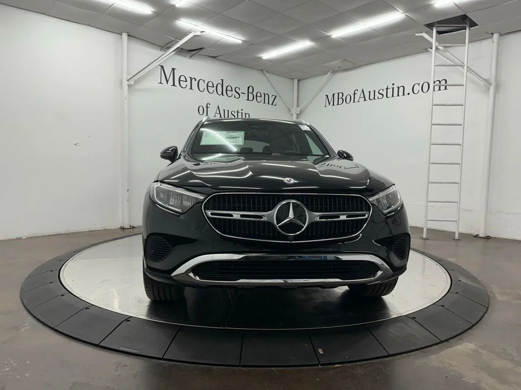 New 2026 Black Mercedes-Benz GLC 300 image 2
