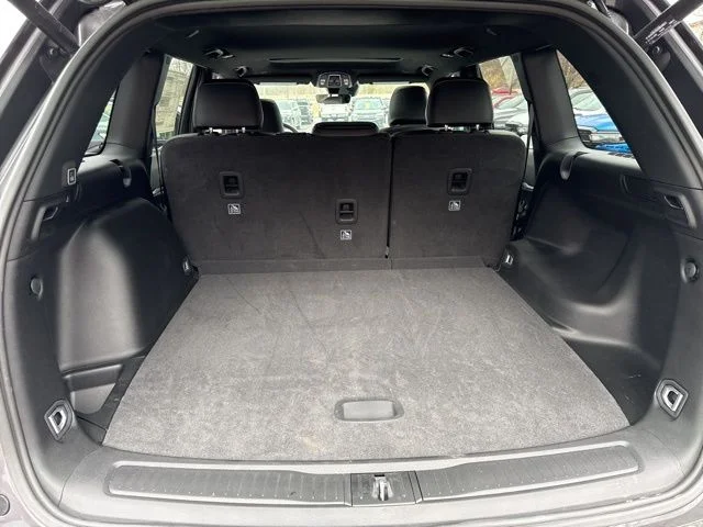 Used 2026 Gray Jeep Altitude image 17