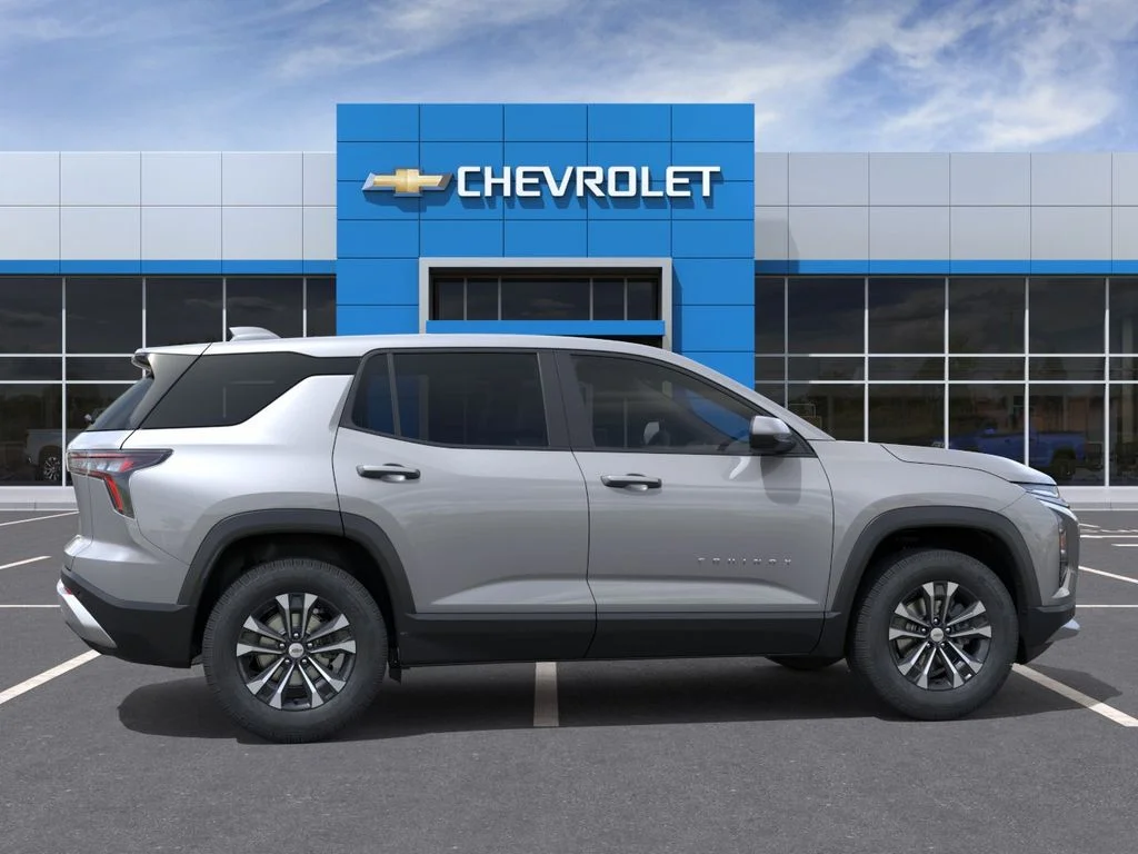 New 2027 Gray Chevrolet LT image 5