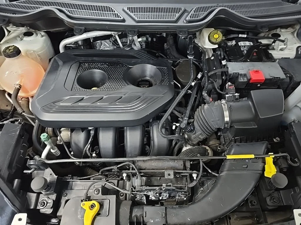 Used 2022 White Ford S image 15