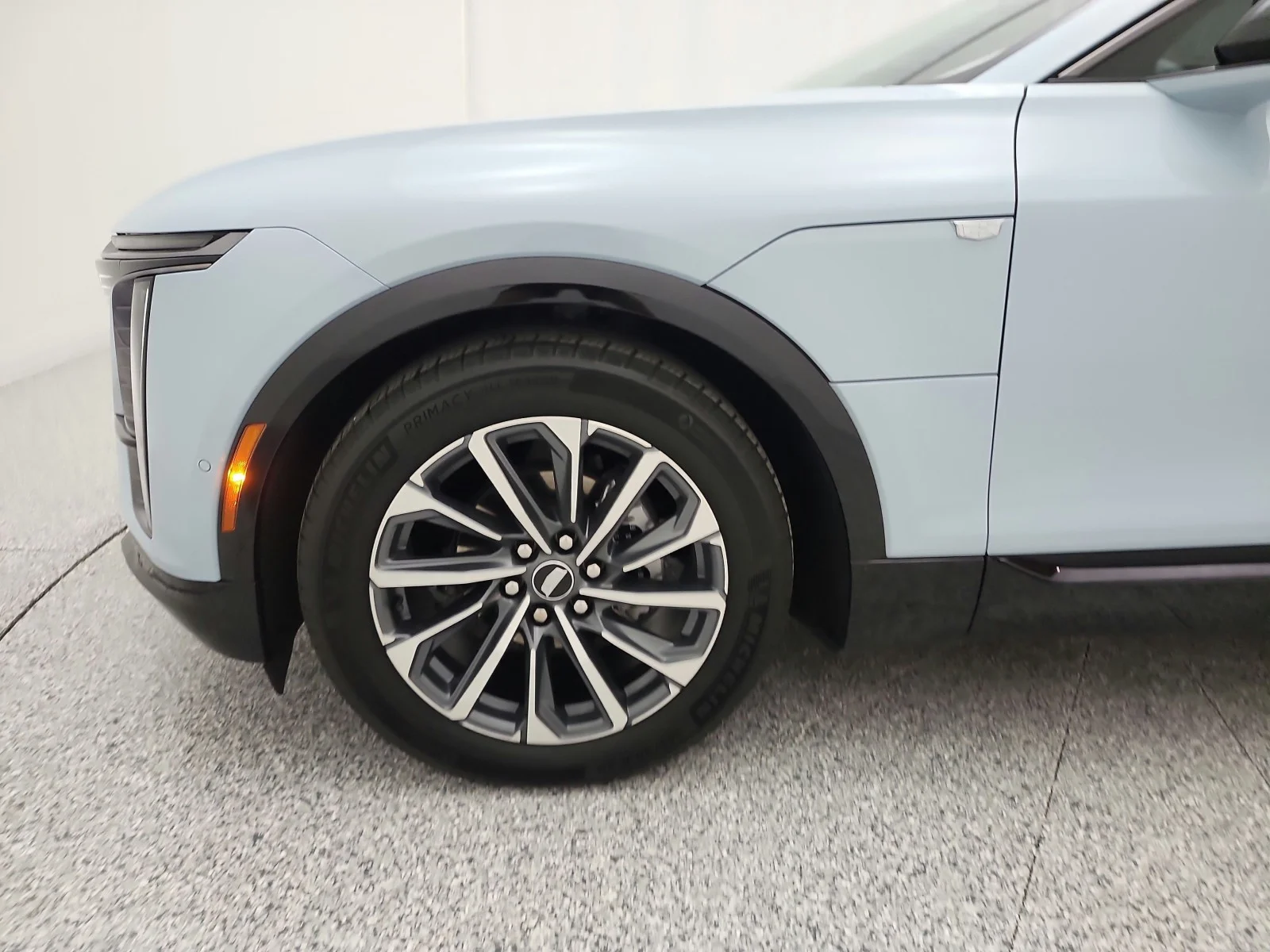 Used 2024 Nimbus Metallic Cadillac Sport image 17