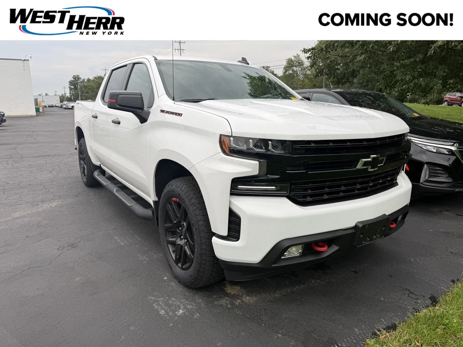 Used 2022 SUMMIT WHITE Chevrolet RST image 1