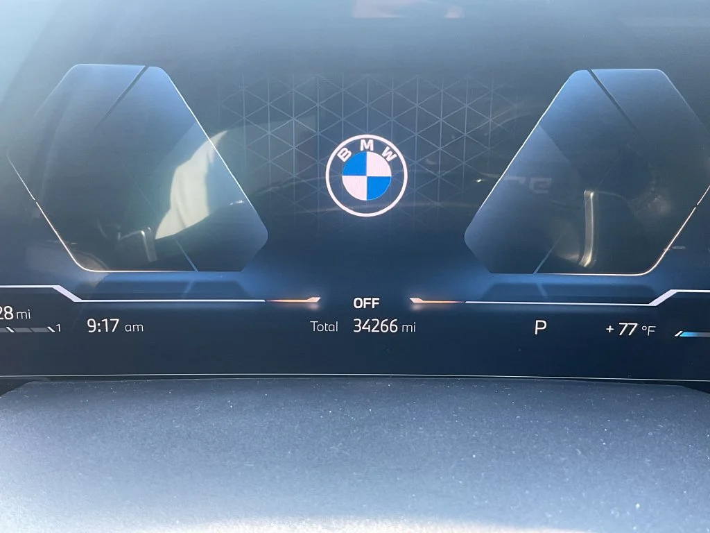 Used 2026 White BMW sDrive40i image 33