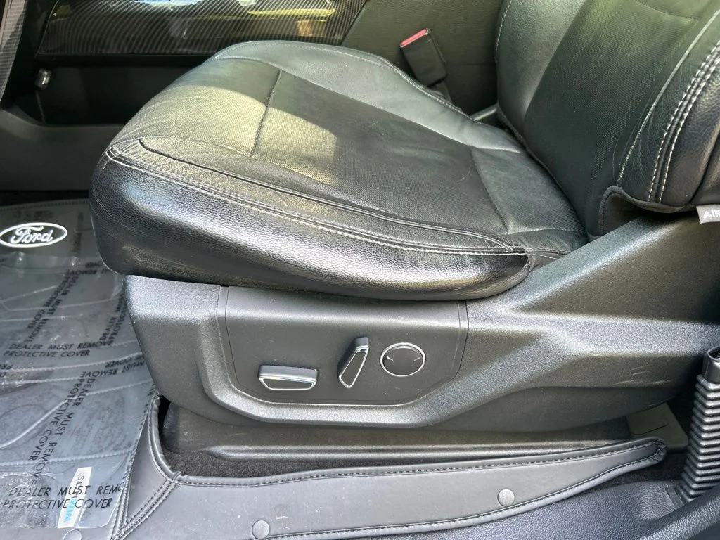 Used 2015 Black Ford Lariat image 15