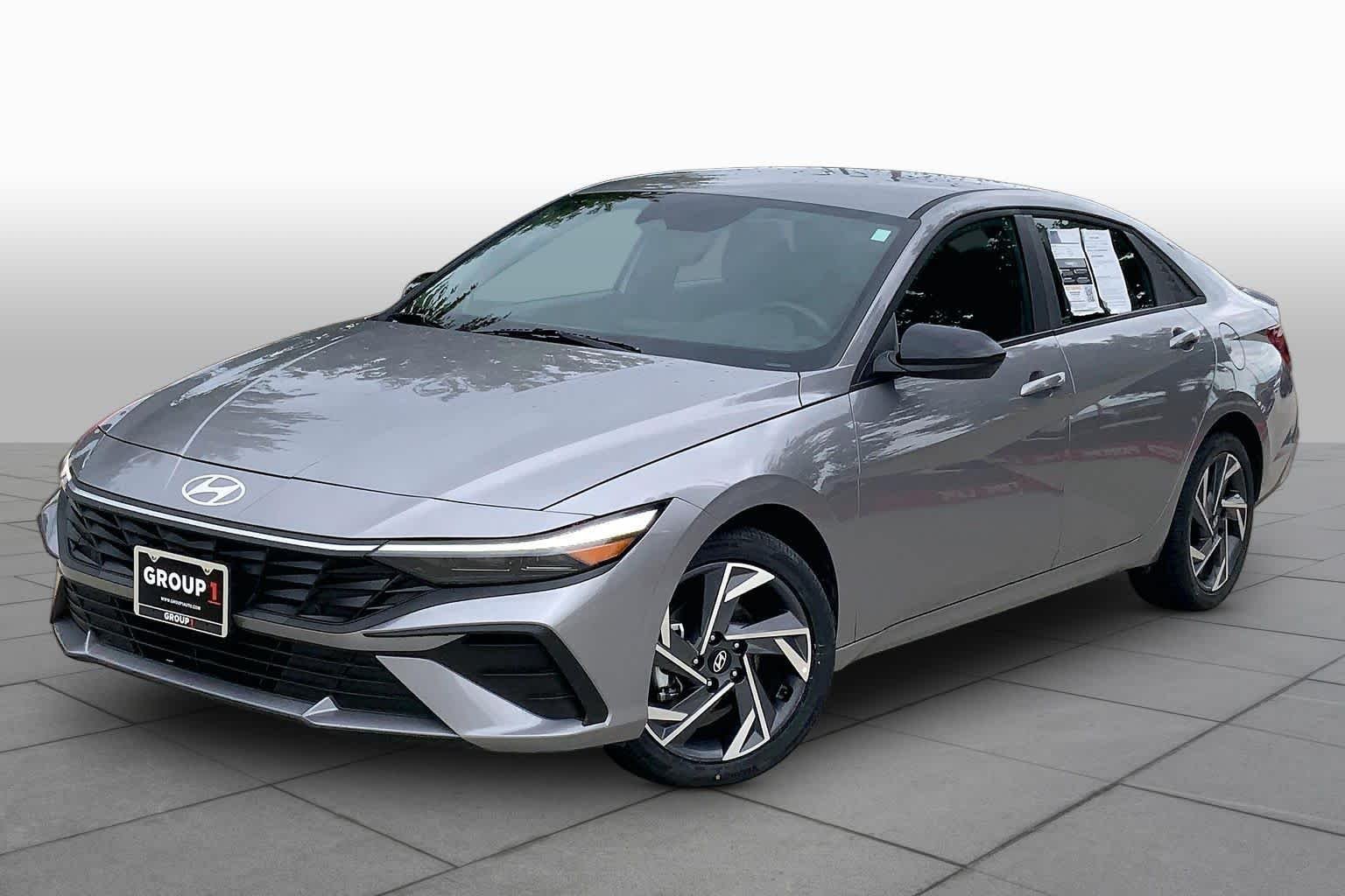 2025 Hyundai Elantra 2.0 SEL Sport IVT's photo