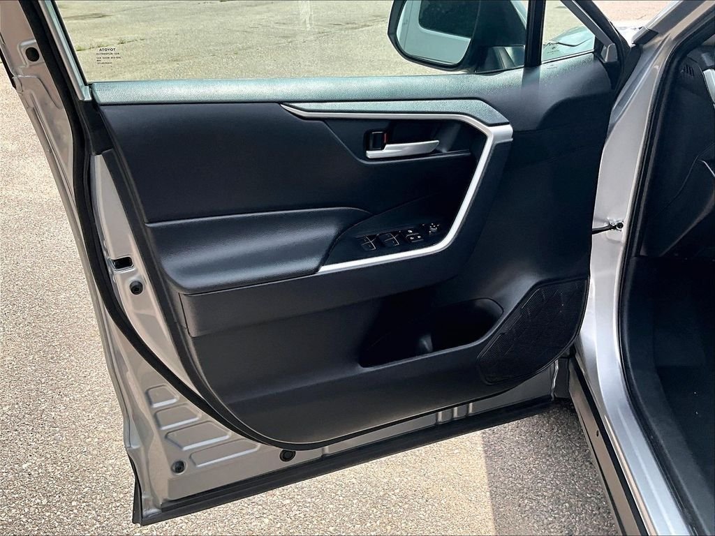 Certified Used 2025 Silver Toyota XLE image 9