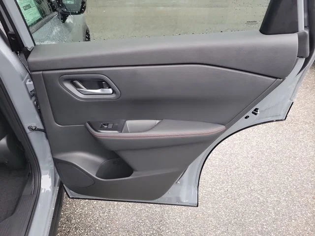 New 2026 Boulder Gray Pearl Nissan Rock Creek® image 31