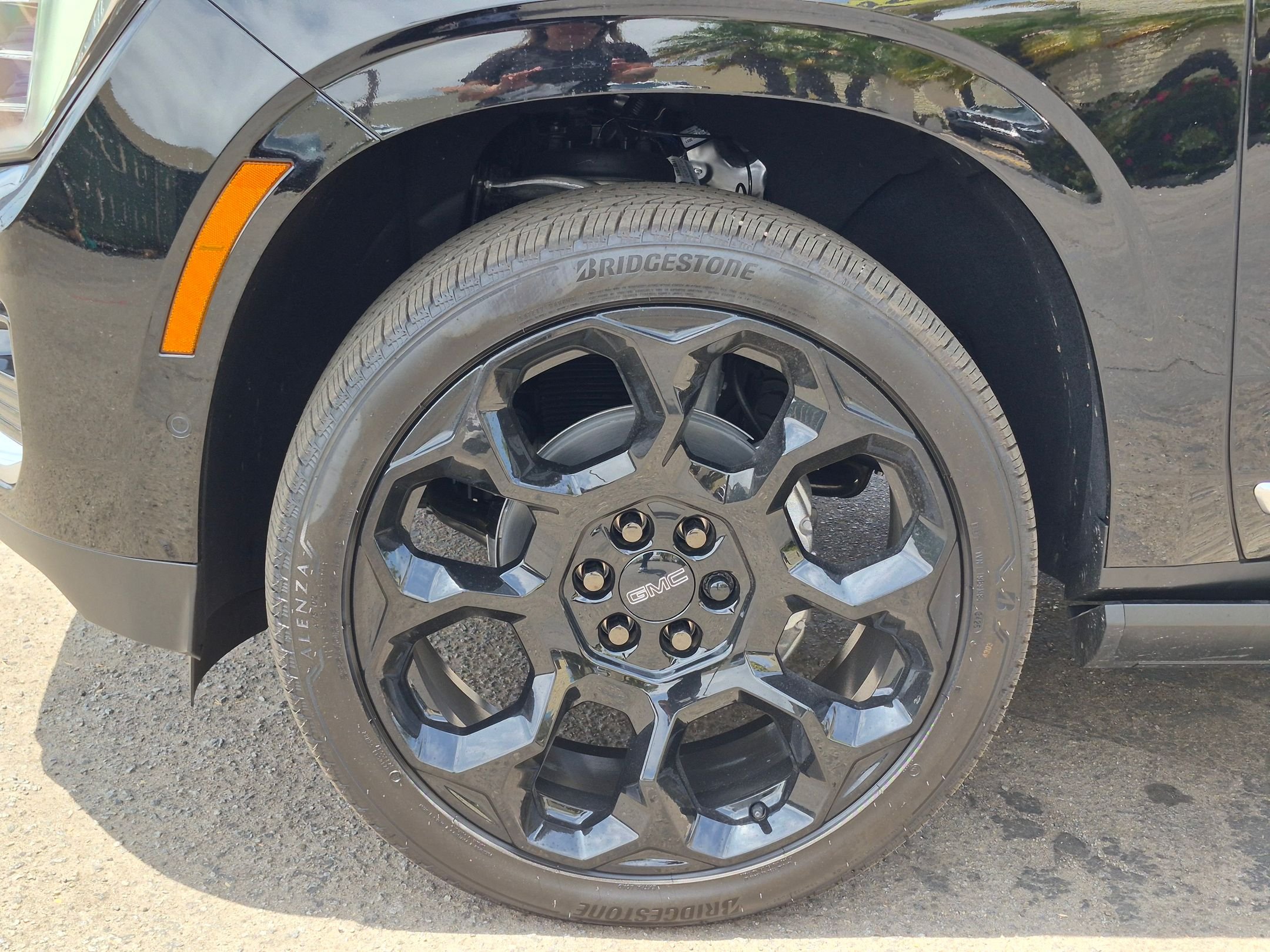 2026 GMC Yukon XL Denali - Photo 38