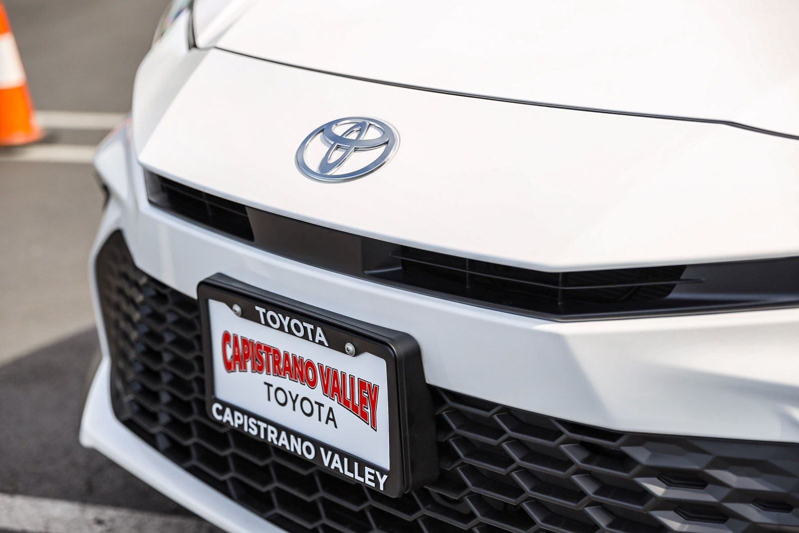 2026 Toyota Camry SE - Photo 11