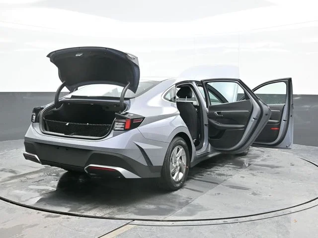 New 2026 Blue Hyundai SE image 29