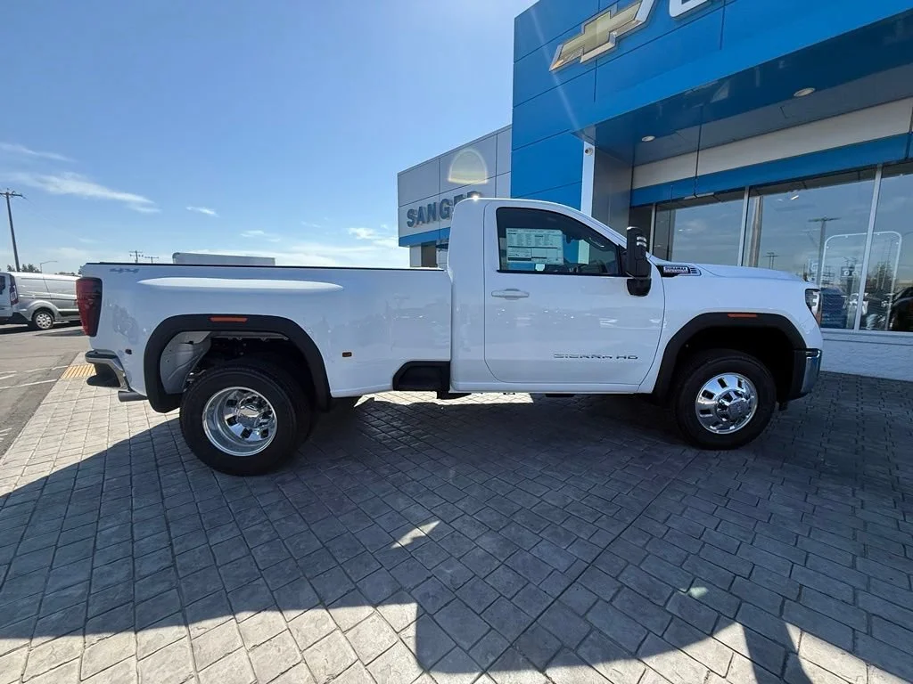 New 2026 Summit White GMC SLE DRW image 13