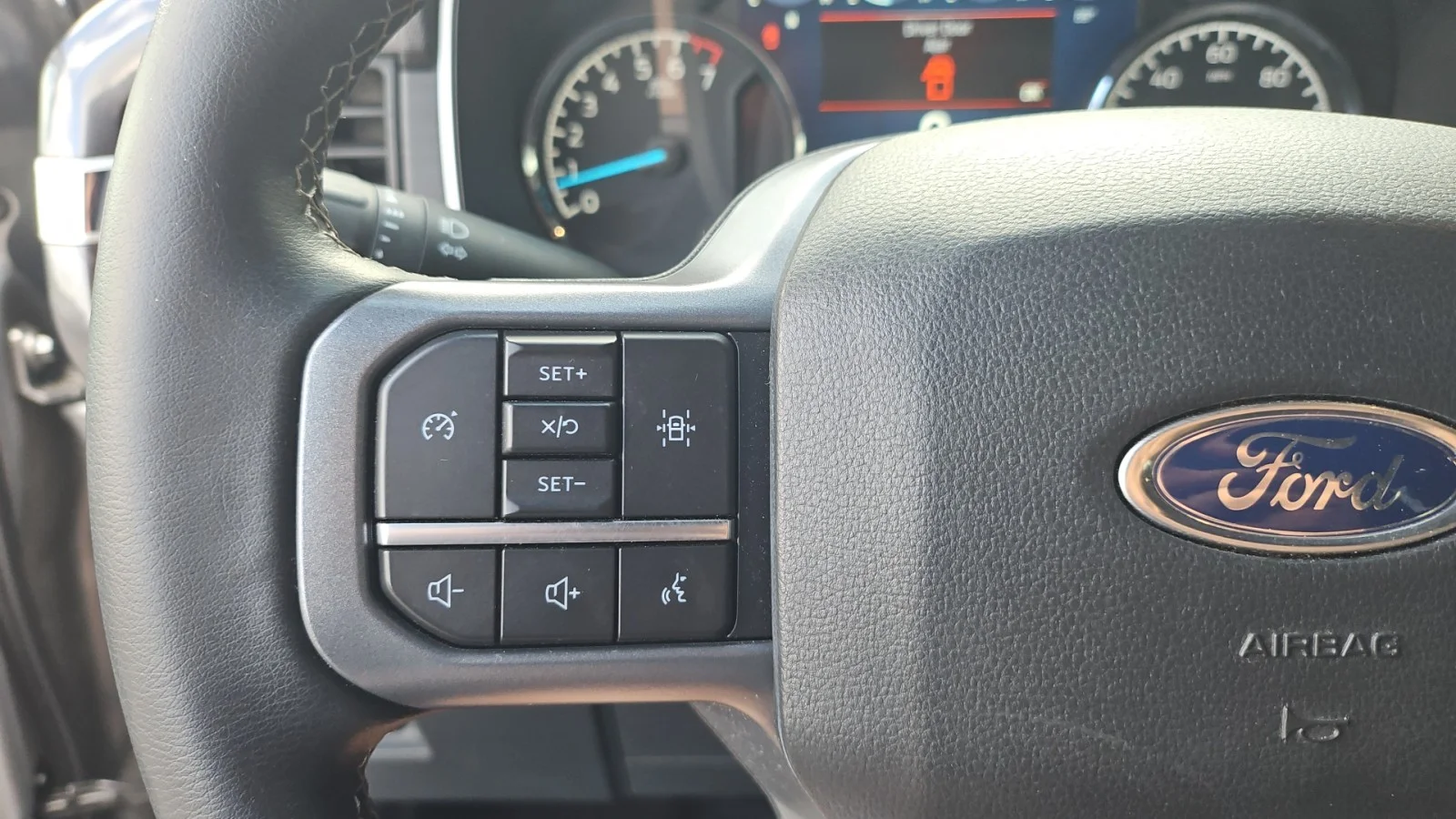 Used 2023 Silver Ford XLT image 20