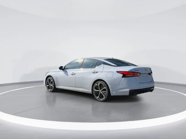 Used 2024 Gray Nissan 2.5 SR image 6