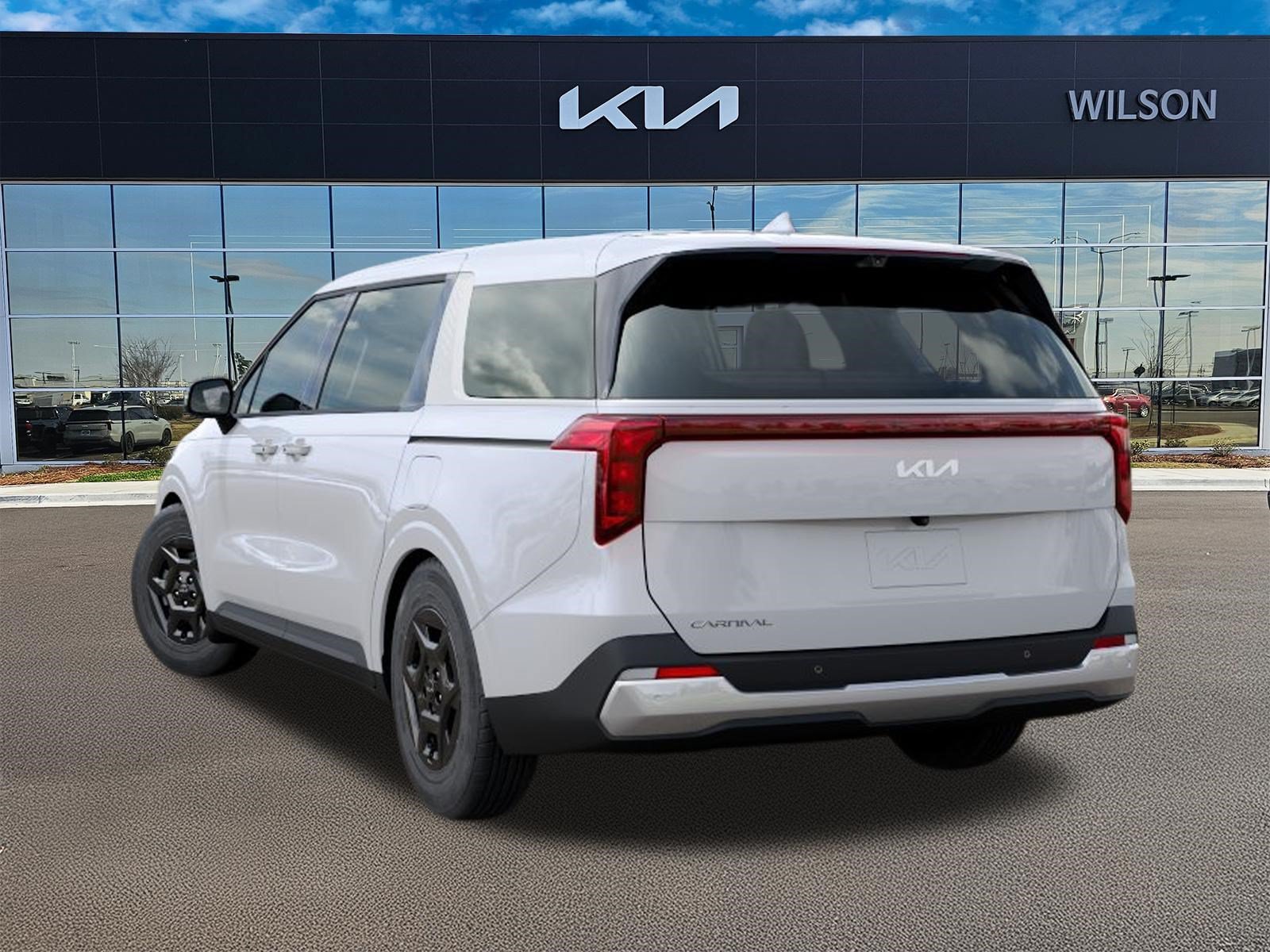 New 2026 Snow White Pearl Kia LXS image 4