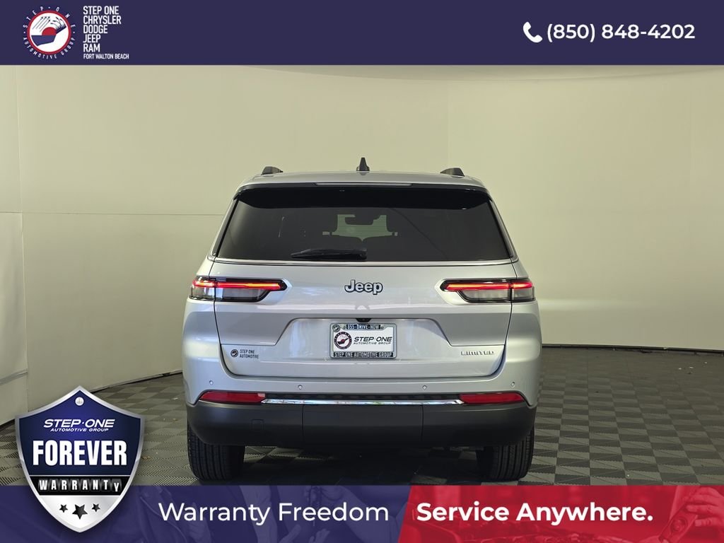 Used 2025 Silver Jeep Limited image 5