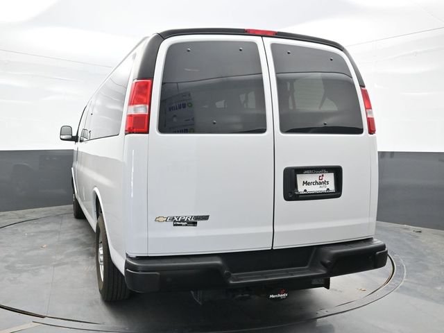 Used 2024 White Chevrolet LS image 5