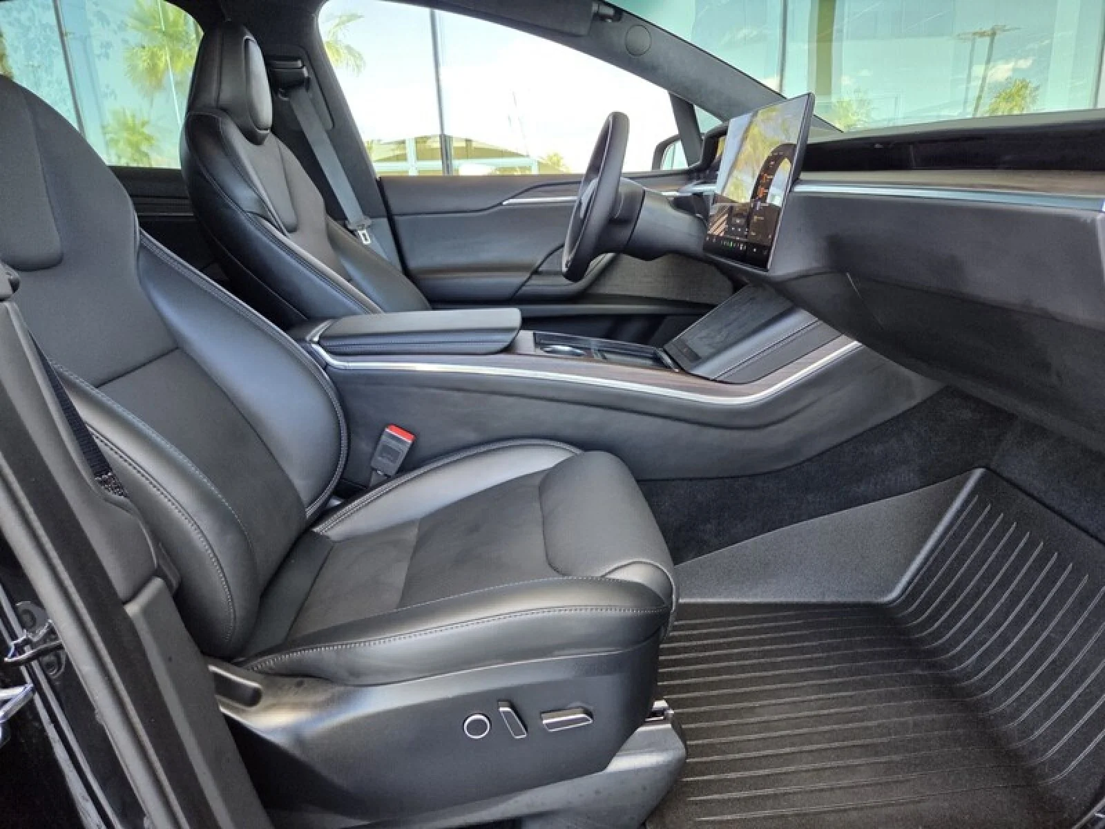 Used 2024 BLACK Tesla Long Range image 19