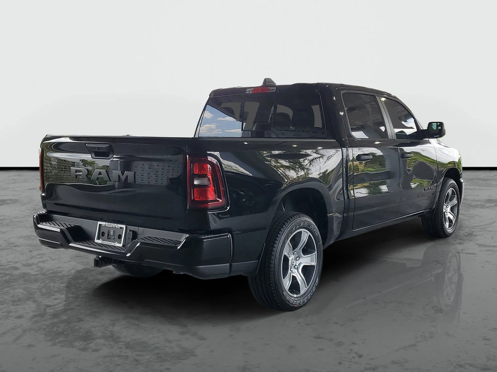 New 2026 Diamond Black Crystal Pearl-Coat Exterior Paint RAM Express image 1