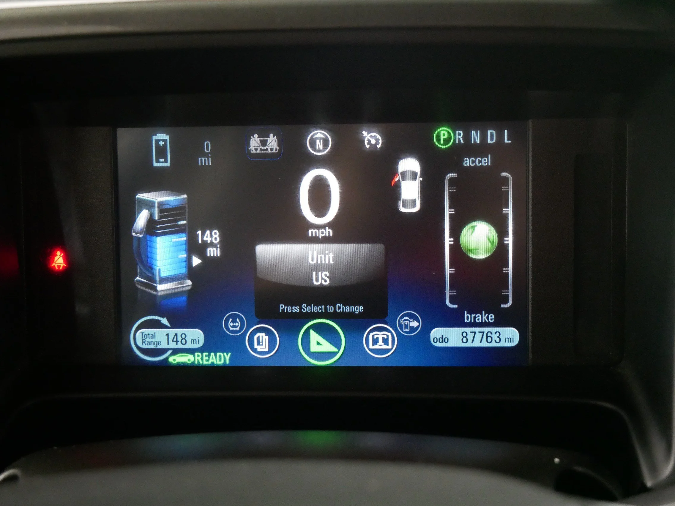Used 2015 Silver Ice Metallic Chevrolet  image 21