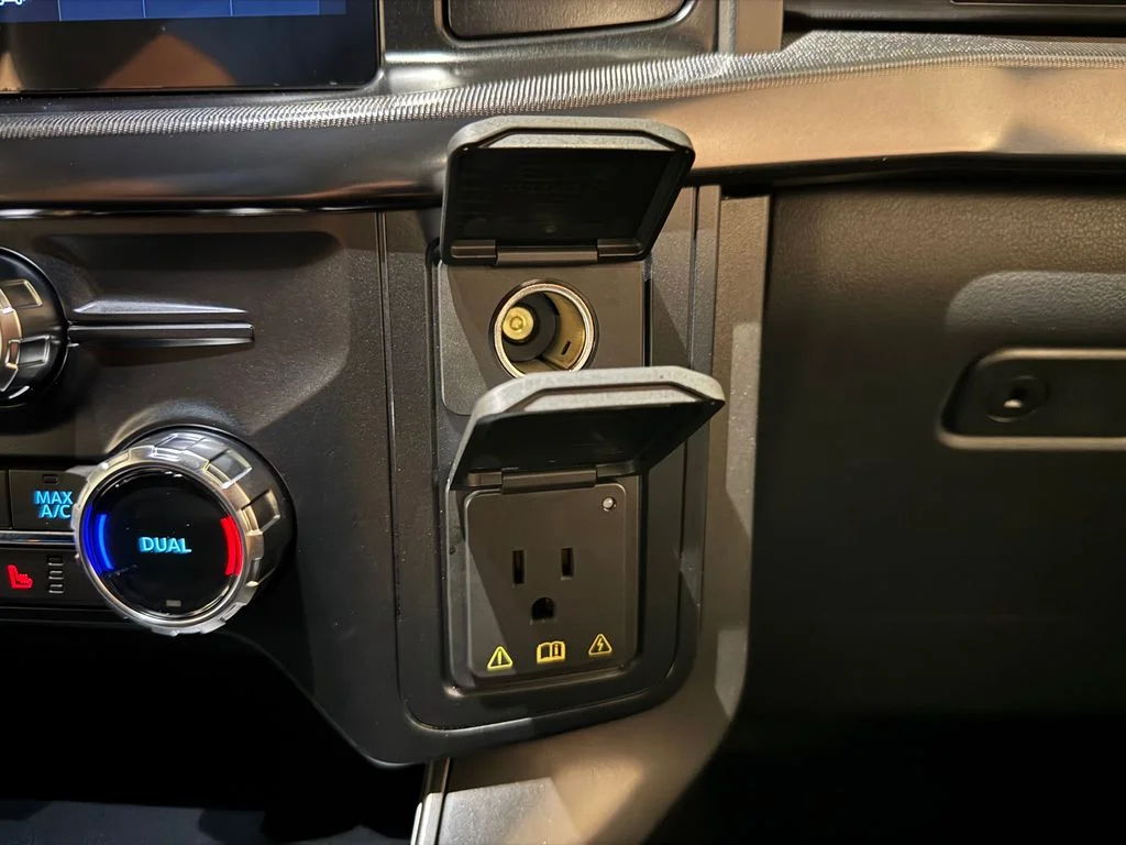 New 2026 Gray Ford Lariat image 33