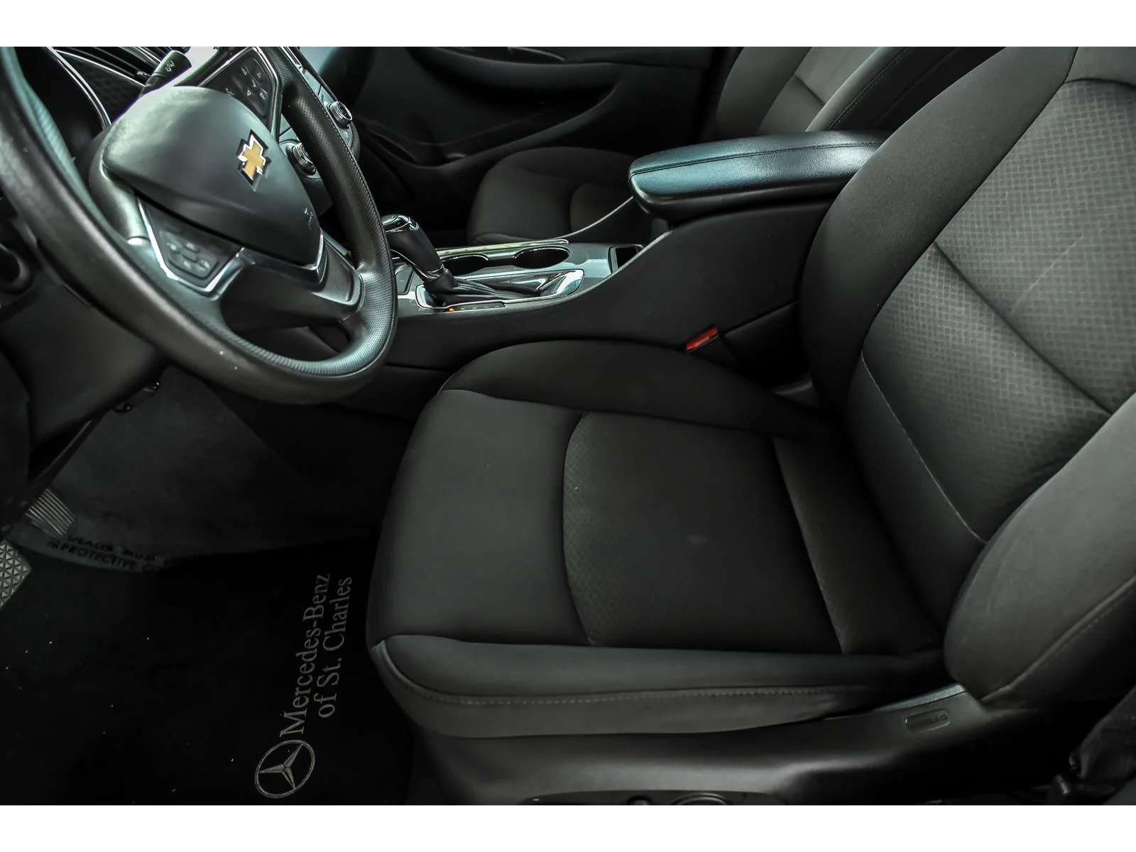 Used 2020 White Chevrolet LT image 11