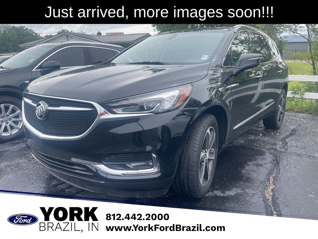 2019 Buick Enclave Essence's photo