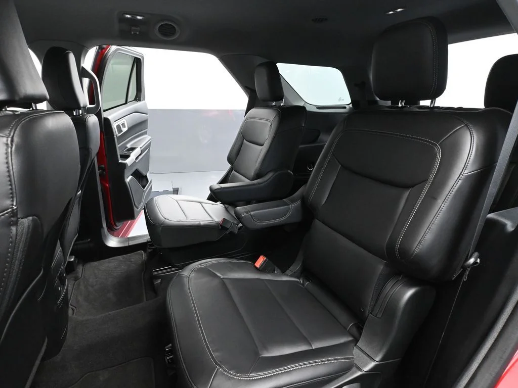 Certified Used 2023 Red Ford XLT image 38