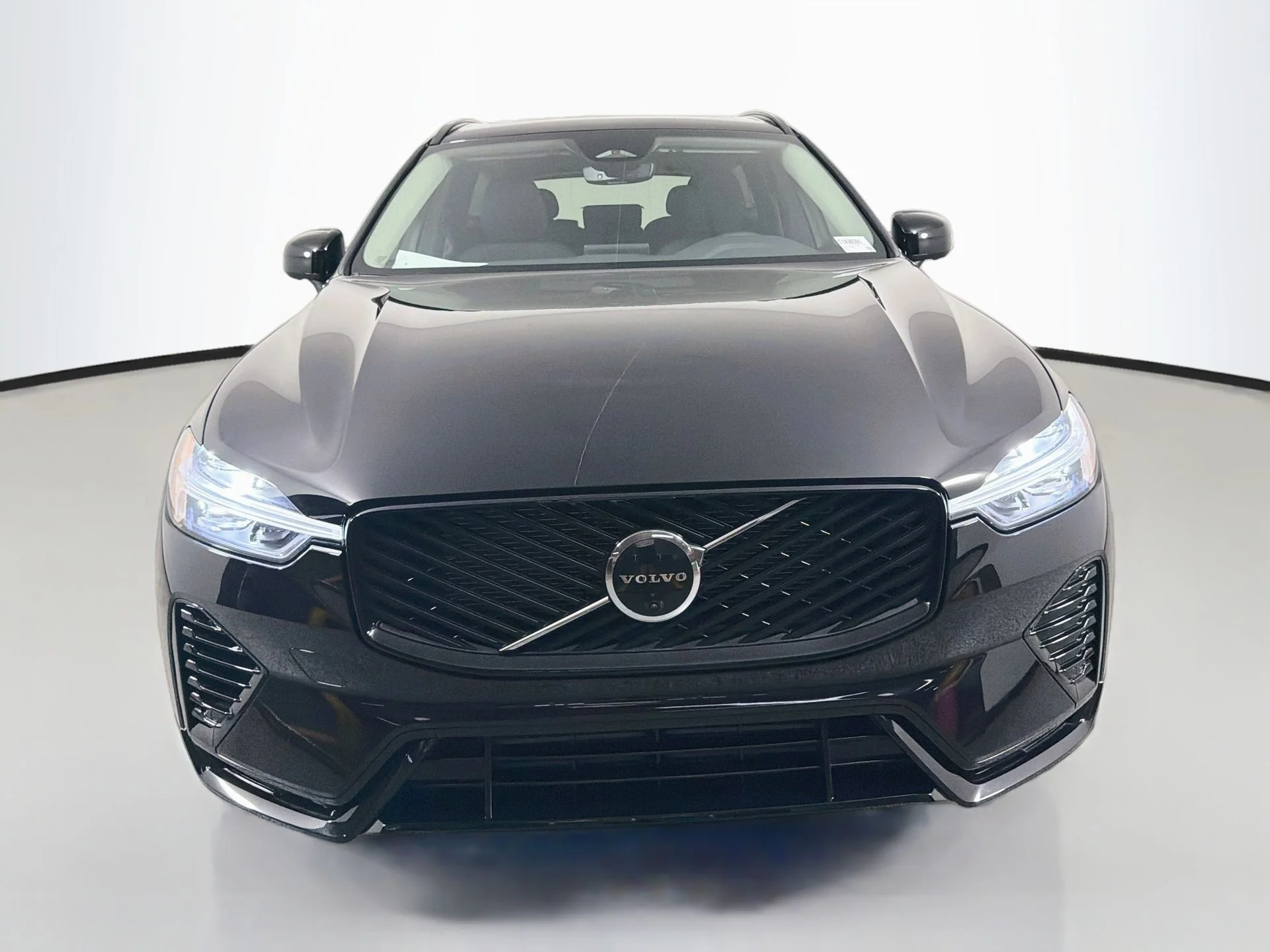 New 2026 Onyx Black Volvo Plus image 2