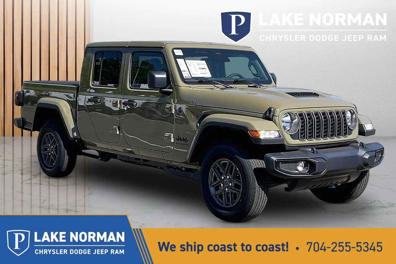 2026 Jeep Gladiator Sport S Auto's photo