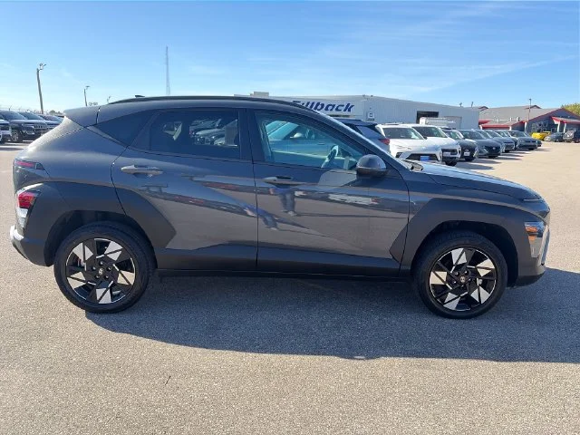 Used 2025 Gray Pearl Hyundai SEL image 9