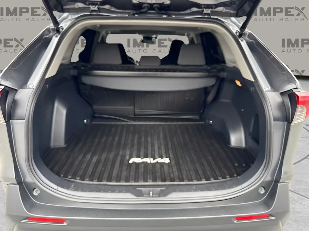 Used 2019 Gray Toyota XLE image 30