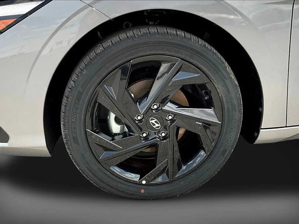 New 2026 Silver Hyundai SEL Sport image 12