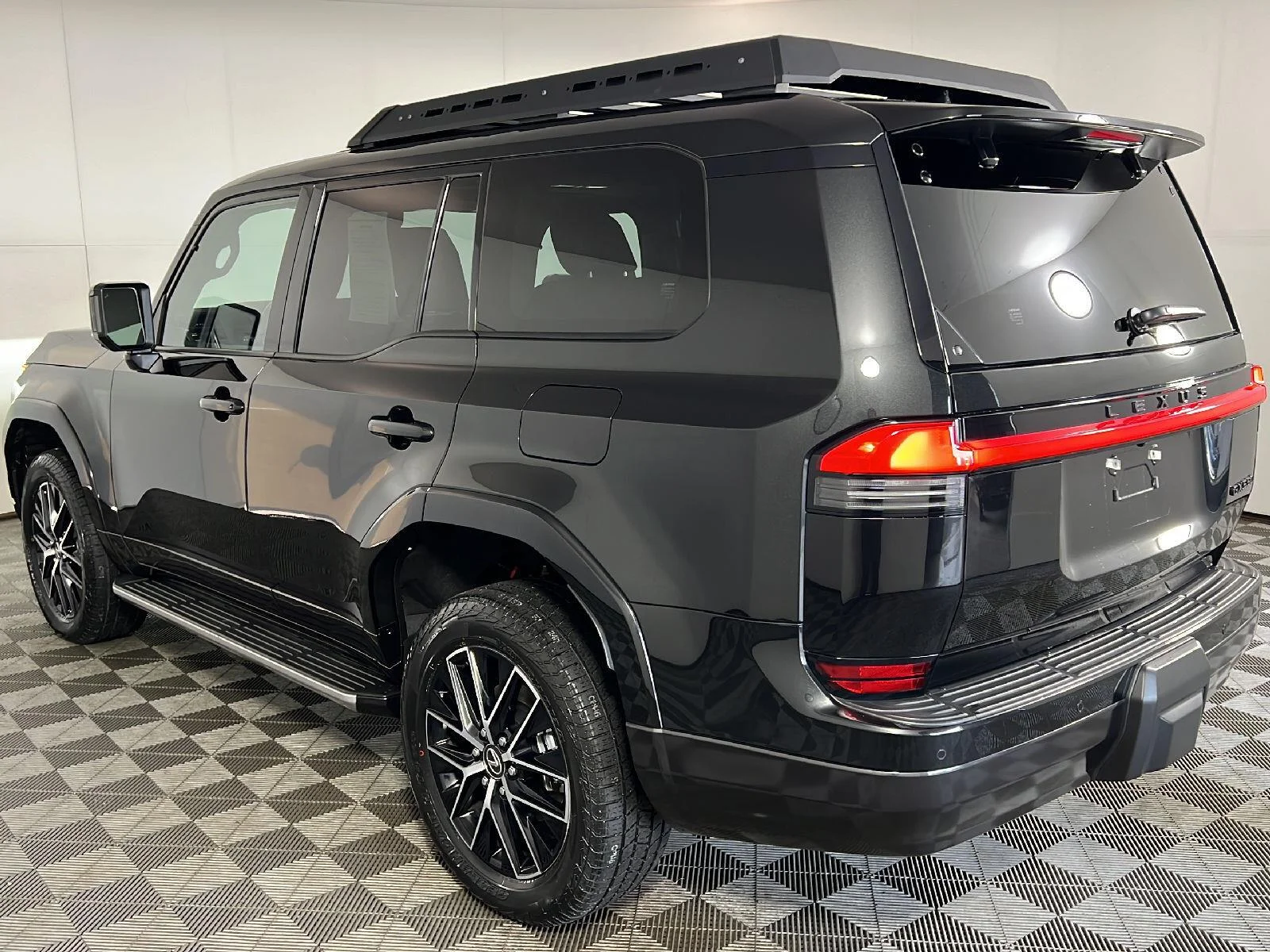 Used 2024 Caviar Lexus Premium+ image 36