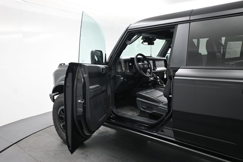 New 2026 Shadow Black Ford Badlands image 8