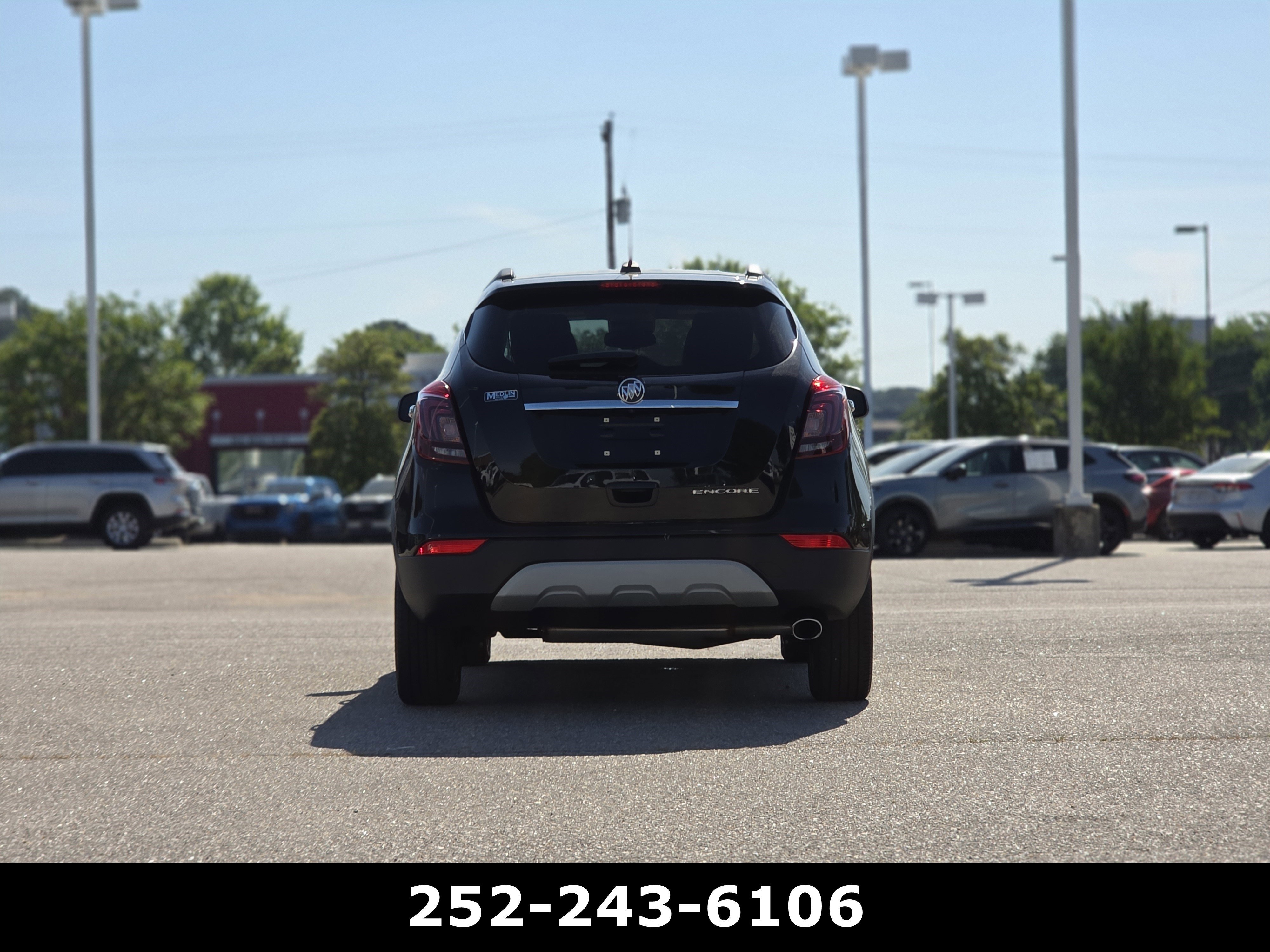 Used 2022 Ebony Twilight Metallic Buick Preferred image 6